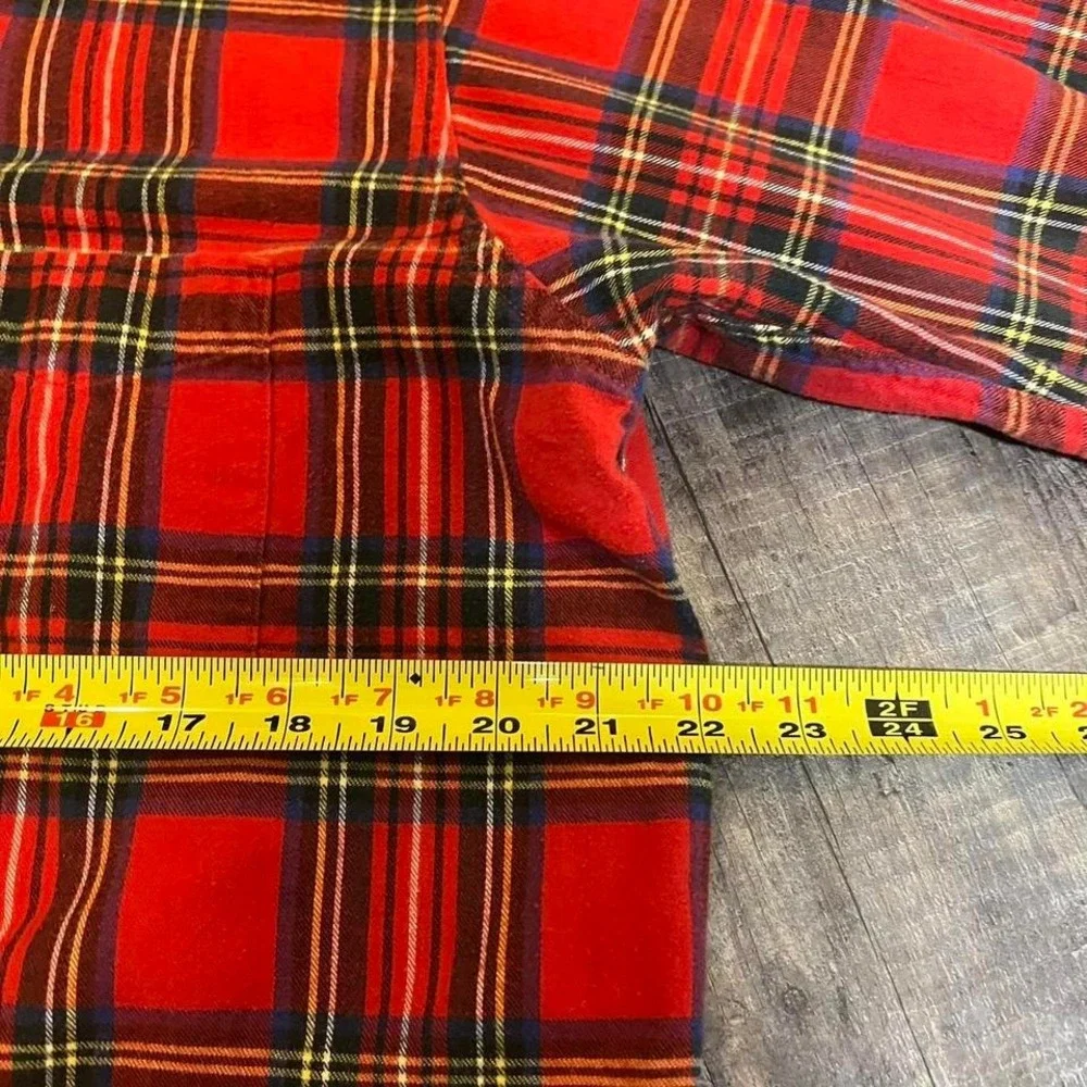 Vintage 1990s‎ L.L. Bean plaid flannel button up shirt  Size large